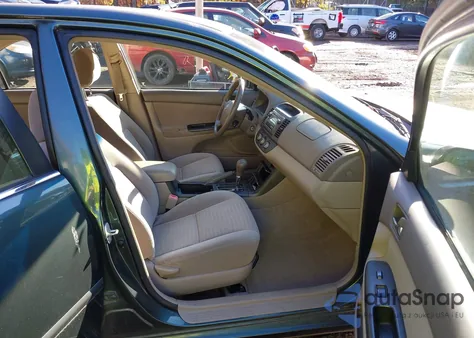 2005 Toyota Camry Le from USA, damaged, VIN 4T1BE32KX5U088903